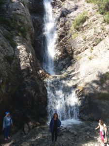 водопад в барскоонском ущелье