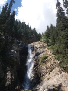 водопад чаша манаса киргизия